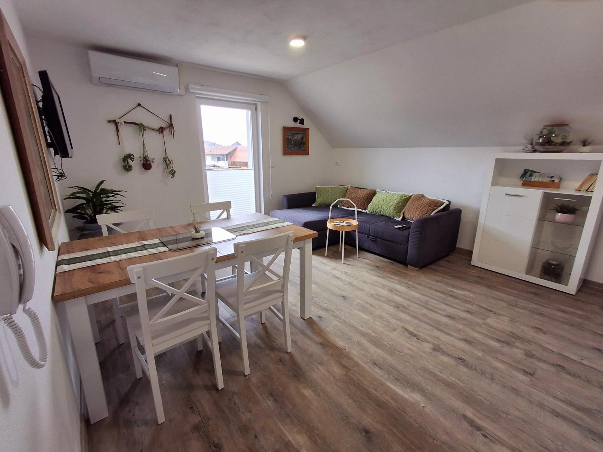 Apartment Alpipond Kamnik Esterno foto