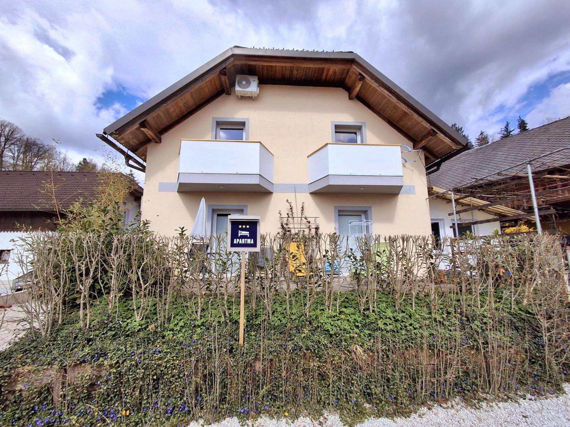 Apartment Alpipond Kamnik Esterno foto